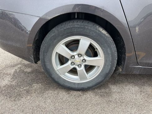 Used 2014 Chevrolet Cruze LT image 8