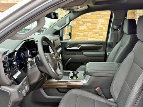 New 2026 Chevrolet Silverado 2500 LT w/ Texas Edition AWD/4WD image 15