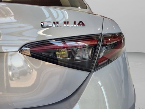 New 2025 Alfa Romeo Giulia w/ Veloce Package Rwd image 22