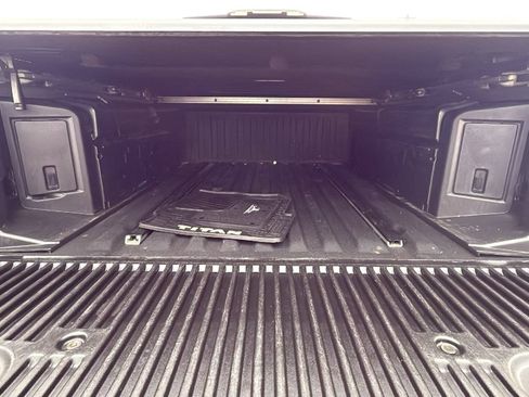Used 2018 Nissan Titan Platinum Reserve AWD/4WD image 13