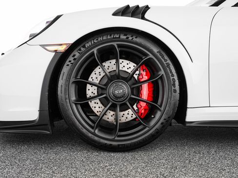 Used 2019 Porsche 911 GT3 RS RWD image 31