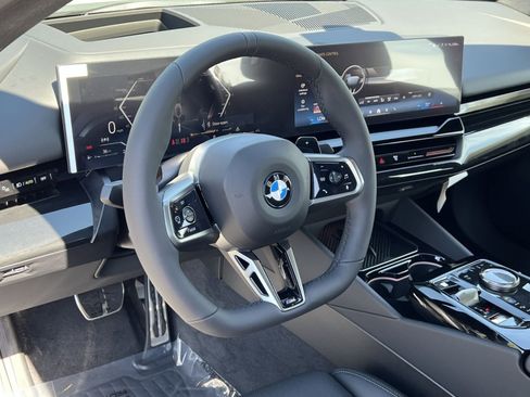 New 2026 BMW 530i xDrive w/ M Sport Package AWD/4WD image 13