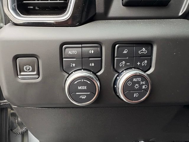 Used 2024 GMC Sierra 3500 Denali Ultimate AWD/4WD image 22