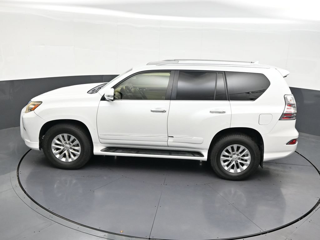 Used 2015 Lexus GX 460 w/ Premium Package AWD/4WD image 16