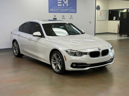 Used 2018 BMW 330i 330i Sedan 4D image 2