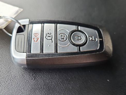 Used 2022 Ford Explorer ST AWD/4WD image 34