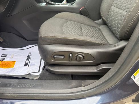 Used 2018 Chevrolet Equinox LT AWD/4WD image 29