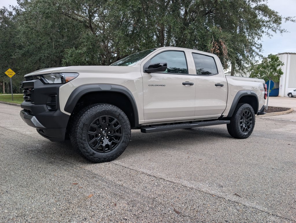 New 2026 Chevrolet Colorado Trail Boss AWD/4WD image 3