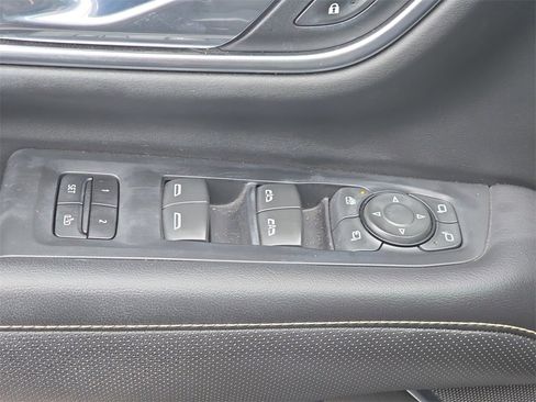 Used 2021 GMC Yukon SLT w/ SLT Luxury Plus Package image 28