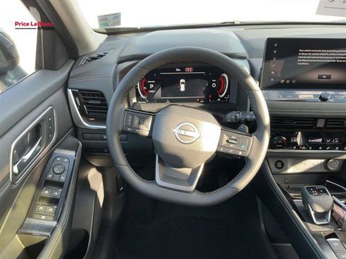 New 2026 Nissan Rogue Platinum AWD/4WD image 21