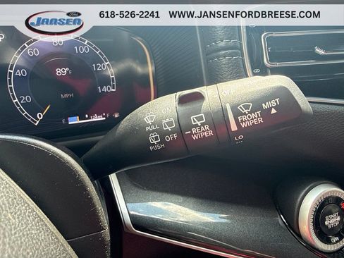 Used 2024 Jeep Wagoneer 4WD w/ Premium Group I image 13