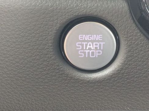 New 2027 Kia Carnival EX FWD image 31