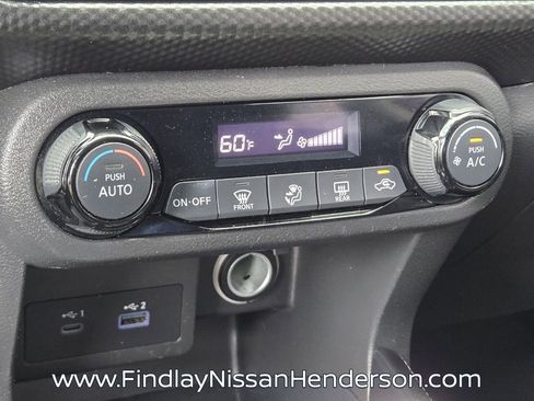 Used 2022 Nissan Kicks SV FWD image 27