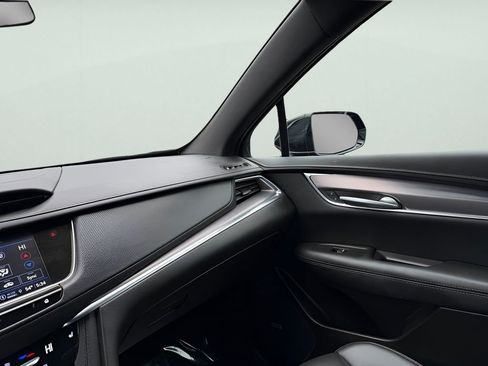 Used 2023 Cadillac XT5 Luxury FWD image 27