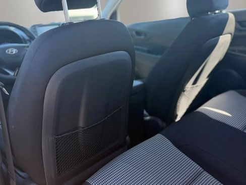 Used 2019 Hyundai Kona SE AWD/4WD image 17