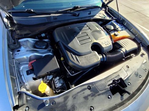 Used 2015 Dodge Charger SXT image 54