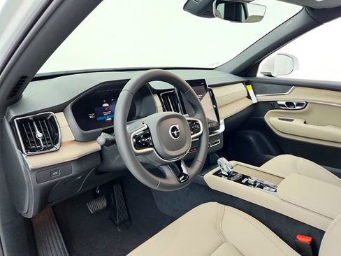 New 2026 Volvo XC90 B6 Core image 20