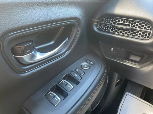 Certified 2023 Honda HR-V Sport image 13