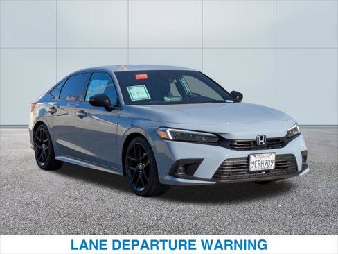 Used 2023 Honda Civic Sport image 4