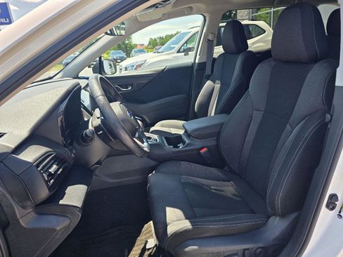 Used 2024 Subaru Outback Premium AWD/4WD image 10