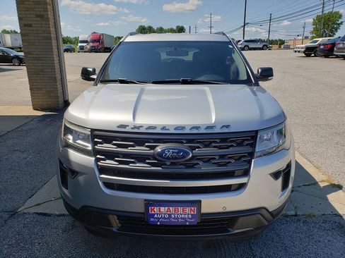 Used 2019 Ford Explorer XLT w/ Equipment Group 202A AWD/4WD image 9