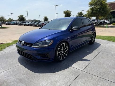 Used 2018 Volkswagen Golf R 4-Door AWD/4WD image 3