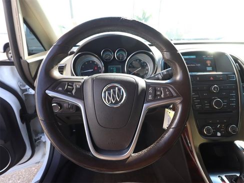 Used 2015 Buick Verano Base image 15