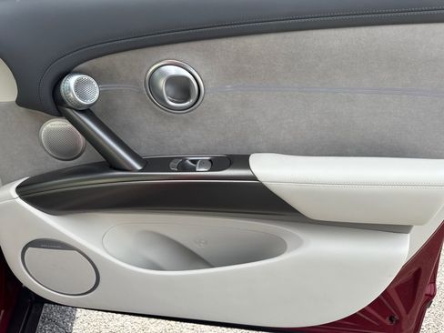 Used 2023 Genesis GV60 Performance image 14