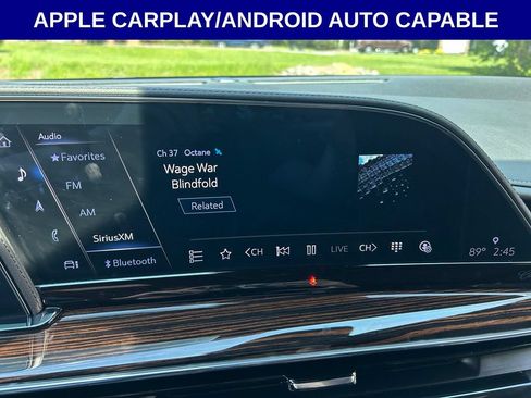 Used 2023 Cadillac Escalade Premium Luxury AWD/4WD image 18