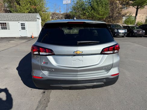 Used 2024 Chevrolet Equinox LT image 4