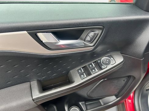 Used 2020 Ford Escape SE AWD/4WD image 14