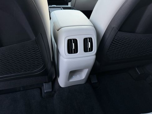 Used 2025 Hyundai Tucson Limited image 18