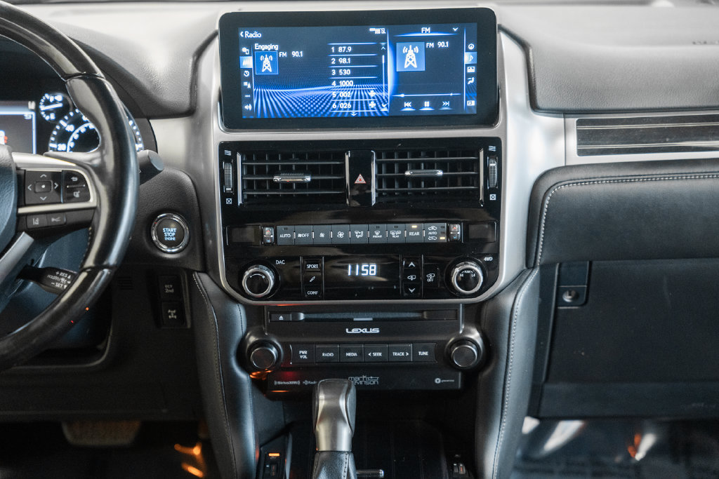 Used 2023 Lexus GX 460 Luxury w/ Sport Design Package AWD/4WD image 16