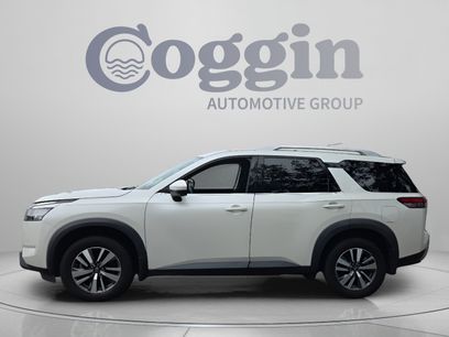 Used 2024 Nissan Pathfinder SL w/ Cargo Package