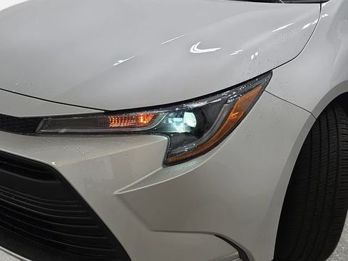 Certified 2025 Toyota Corolla LE FWD image 27