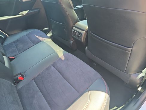 Used 2015 Toyota Camry XSE FWD image 11