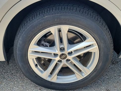 Certified 2023 Audi Q5 e Premium Plus w/ Premium Plus Package image 10