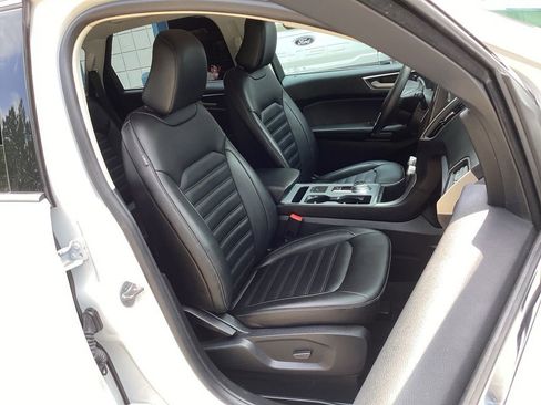 Used 2021 Ford Edge SEL FWD image 34
