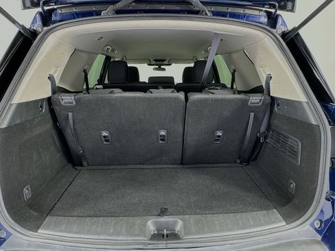 Used 2024 Nissan Pathfinder SV FWD image 31