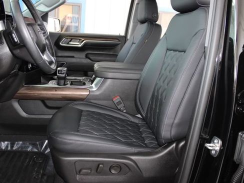 Used 2024 Chevrolet Silverado 1500 RST w/ Z71 Off-Road Package AWD/4WD image 21