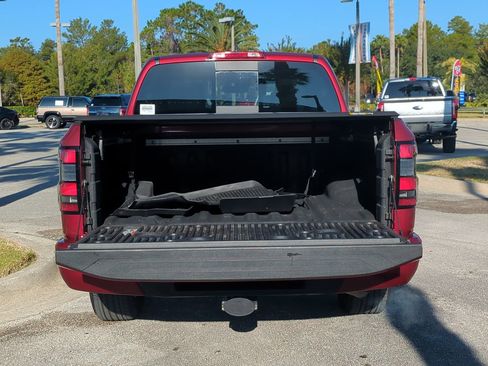 Used 2024 Nissan Frontier SL image 12