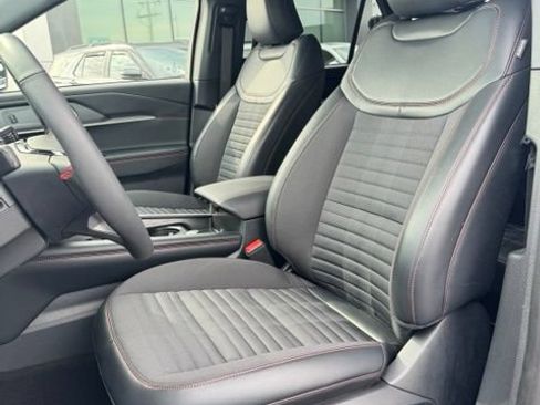 Used 2026 Ford Explorer ST-Line w/ ST-Line Street Pack RWD image 14