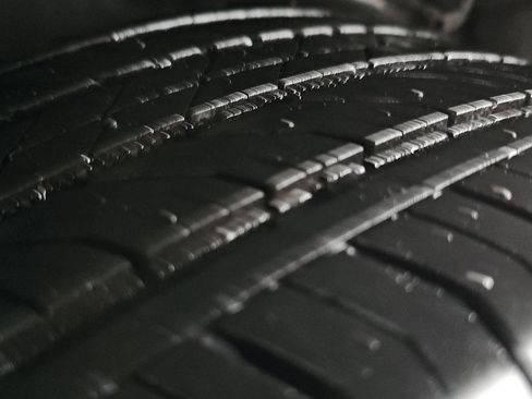 Used 2025 Buick Envision Sport Touring image 5