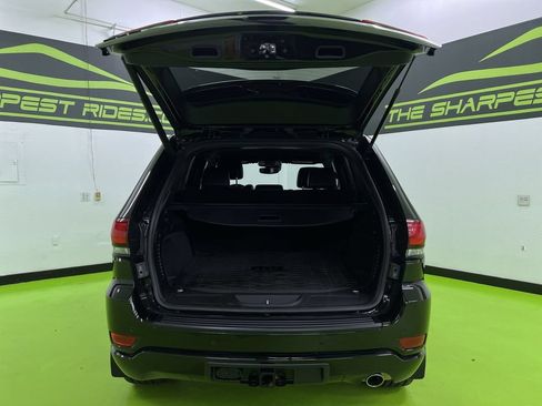 Used 2021 Jeep Grand Cherokee Altitude AWD/4WD image 9