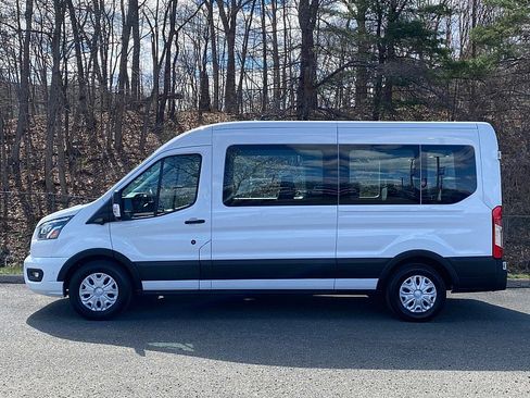 Used 2023 Ford Transit 350 XLT image 4