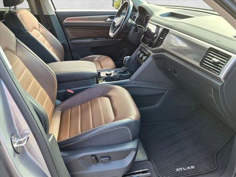 Used 2021 Volkswagen Atlas SEL Premium AWD/4WD image 23