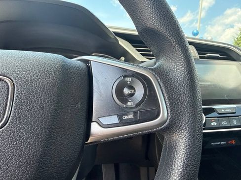 Used 2018 Honda Civic EX image 8