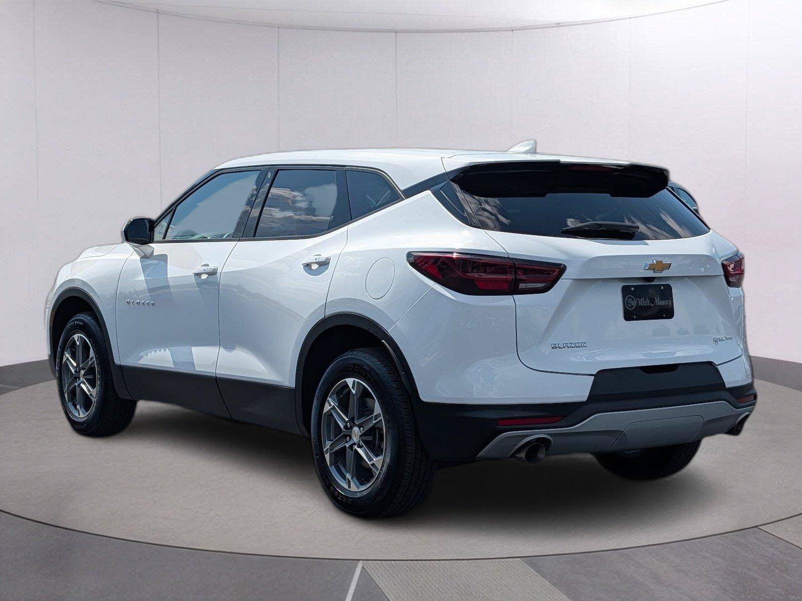 Certified 2025 Chevrolet Blazer LT FWD image 3