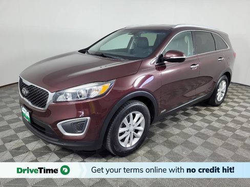 Used 2017 Kia Sorento AWD w/ LX Convenience Package image 1