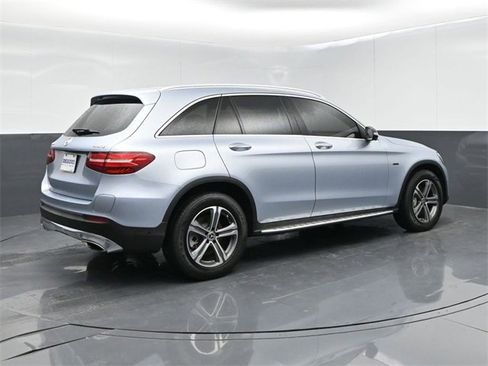 Used 2018 Mercedes-Benz GLC 350e 4MATIC image 8
